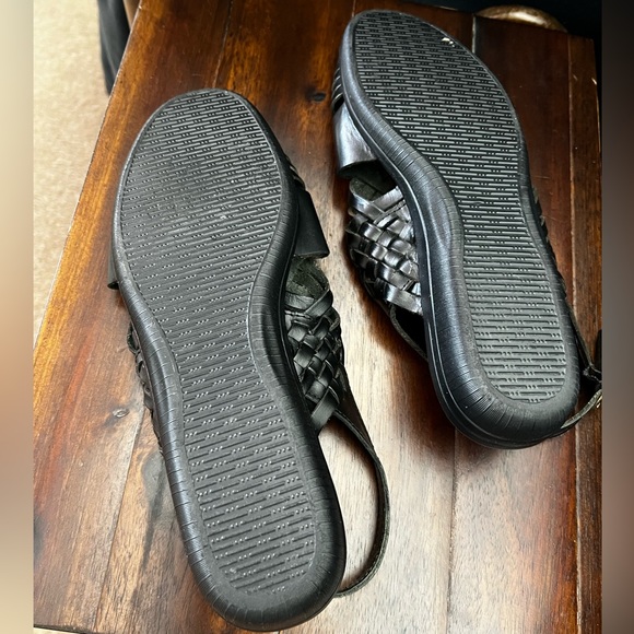 ❄️ 3/$15 Softspots Women’s Sandal - Picture 4 of 9